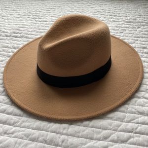 FEDORA HAT